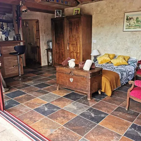 아파트 A Avec Jardin Et Piscine Partagee, 32 M². *