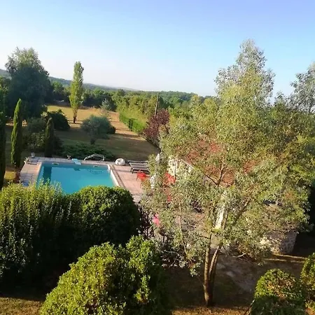 A Avec Jardin Et Piscine Partagee, 32 M². 아파트 *