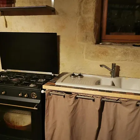 Avec Piscine Partagee Jardin Amenage Et Wifi A *