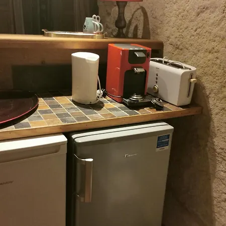 Avec Piscine Partagee Jardin Amenage Et Wifi A Appartement Bio (Lot)