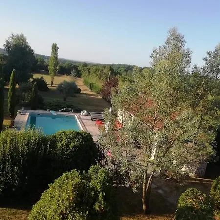 Appartement Avec Piscine Partagee Jardin Amenage Et Wifi A *