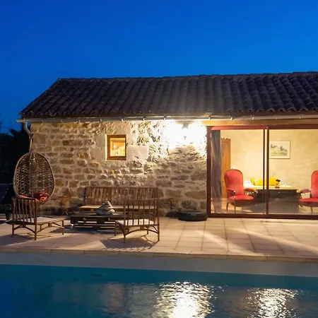 Apartamento à Avec Jardin Et Piscine Partagée, 32 M². *