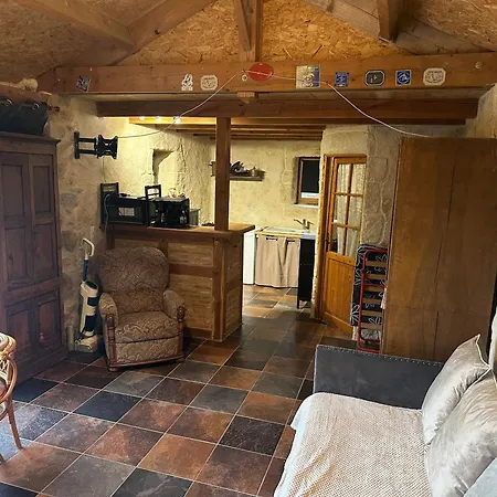 à Avec Jardin Et Piscine Partagée, 32 M². Apartamento